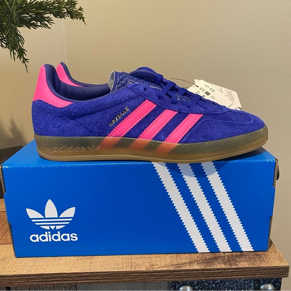 Nib Adidas Gazelle Indoor Sneakers - image 2